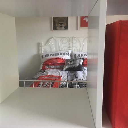 Buckingham Palace Apartman, Debrecen Extérieur photo