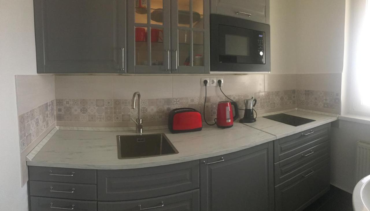 Buckingham Palace Apartman, Debrecen Extérieur photo