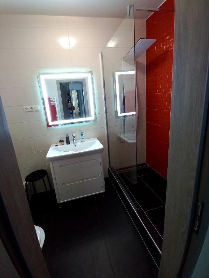 Buckingham Palace Apartman, Debrecen Extérieur photo